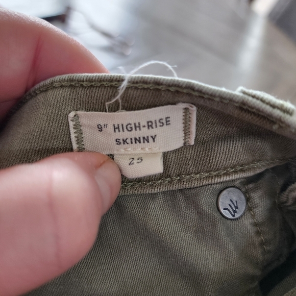 Madewell 9" High-Rise Skinny Jeans: Raw-Hem Garment-Dyed Edition - Picture 7 of 8